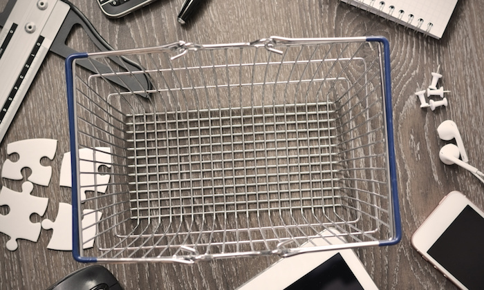 e-commerce concept with shopping cart